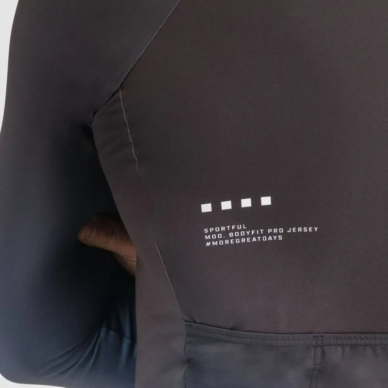 Sportful Bodyfit Pro Thermal Jersey in Black-2