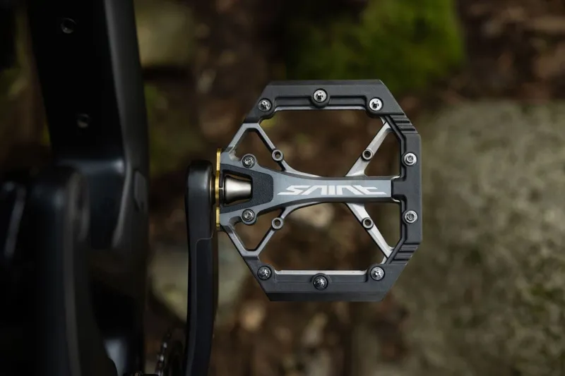 Shimano Saint PD-G8040 Flat MTB Pedals in Black-6