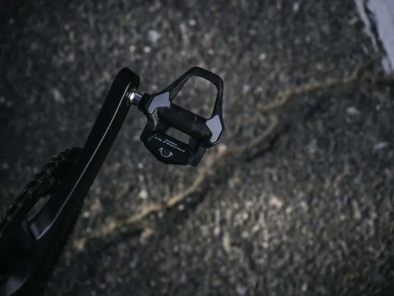Shimano Ultegra R8200 Carbon - SPD-SLR Road Pedals in Black-8