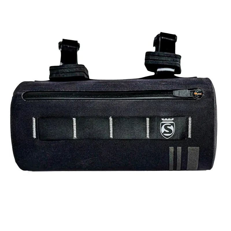 Silca - Grinta Handlebar Bag in black. 2L-1