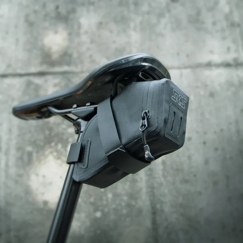 Sks Race Saddle Bag L in Black-7