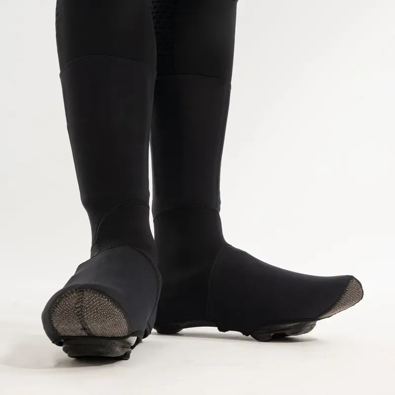 Spatz Fasta Lite Overshoe in Black-3