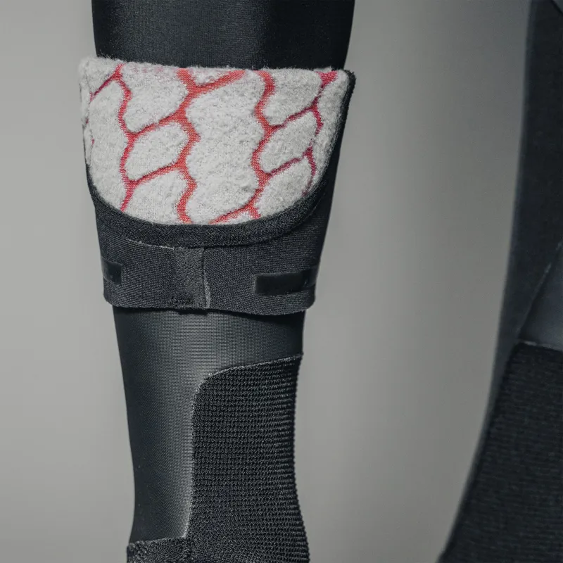 Spatz Pro Stealth Layering Overshoe System in Black-8