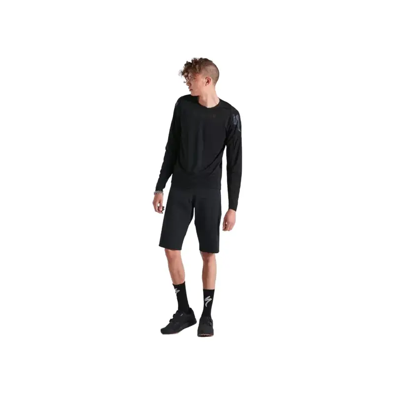 Balfes Bikes Specialized Gravity Shorts in Black | Free postage over £30, £10 off first order, price match & 0% finance.