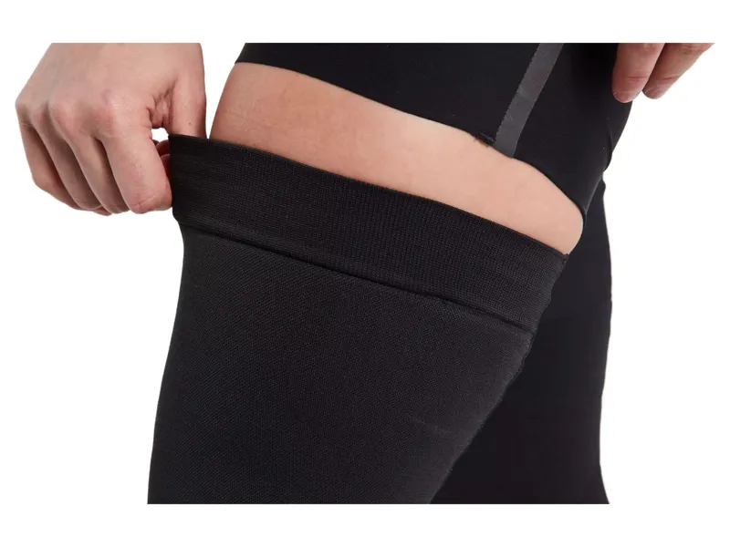 Specialized Seamless Knee Warmers in Black-4