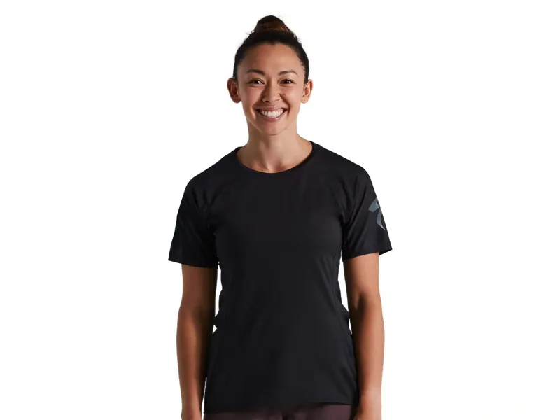Balfes Bikes Specialized Women's Trail Air Short Sleeve Jersey in Black | Free postage over £30, £10 off first order, price match & 0% finance.