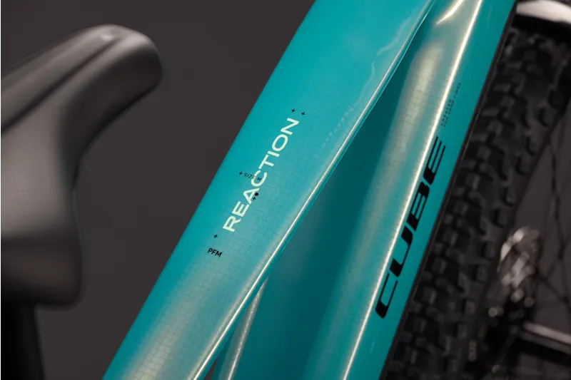 Cube Reaction Hybrid Performance 720 Electric Alloy Hybrid bike 2027 in Maldivian/Black-10