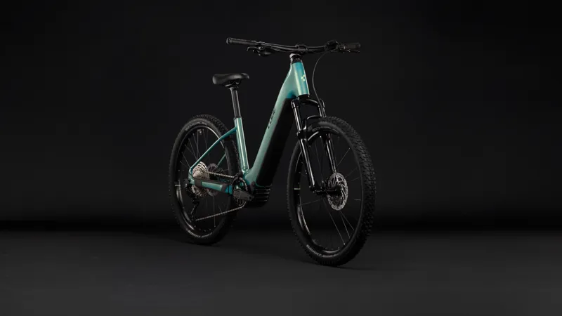 Cube Reaction Hybrid Performance 720 Electric Alloy Hybrid bike 2027 in Maldivian/Black-4