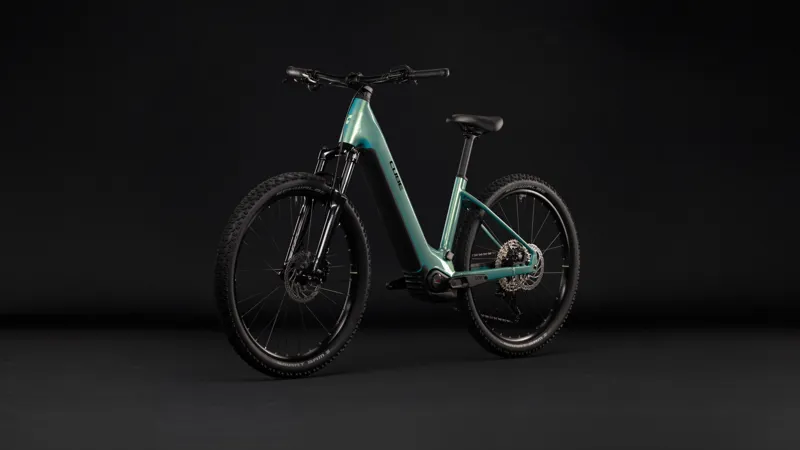 Cube Reaction Hybrid Performance 720 Electric Alloy Hybrid bike 2027 in Maldivian/Black-2