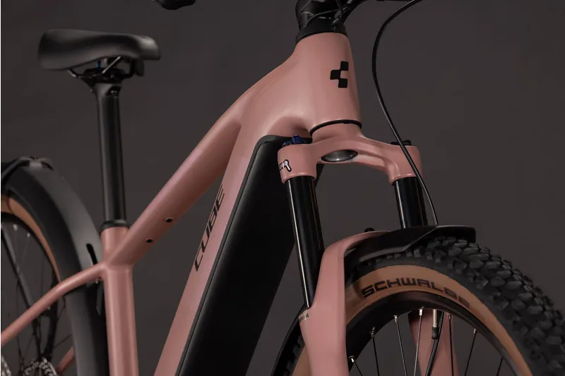 Cube Reaction Hybrid Performance 720 FE Electric Alloy Hybrid bike 2027 in Ruby/Black-5