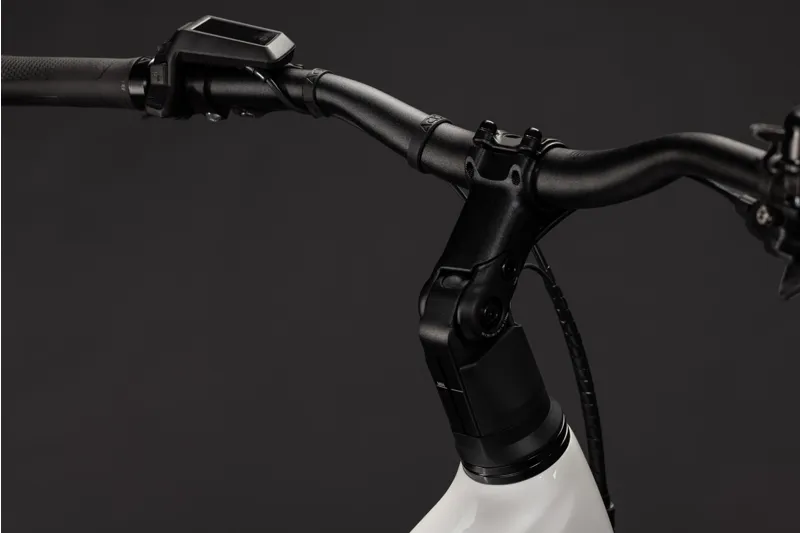 Cube Nuride Hybrid Performance 720 Electric Hybrid bike 2027 in Metallicwhite/Grey-6