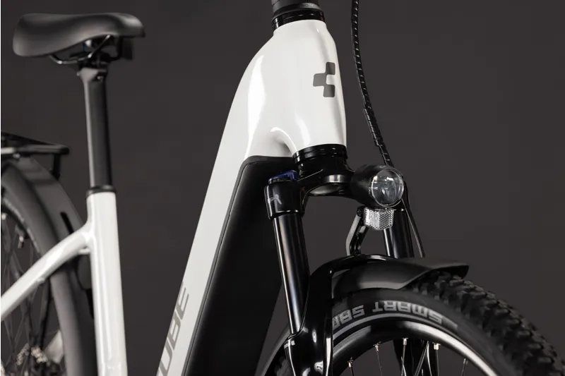 Cube Nuride Hybrid Performance 720 Electric Hybrid bike 2027 in Metallicwhite/Grey-5