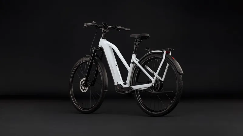 Cube Kathmandu Hybrid Deluxe Pro 800 Electric Aluminium bike 2027 in Metallicwhite/Chrome-3