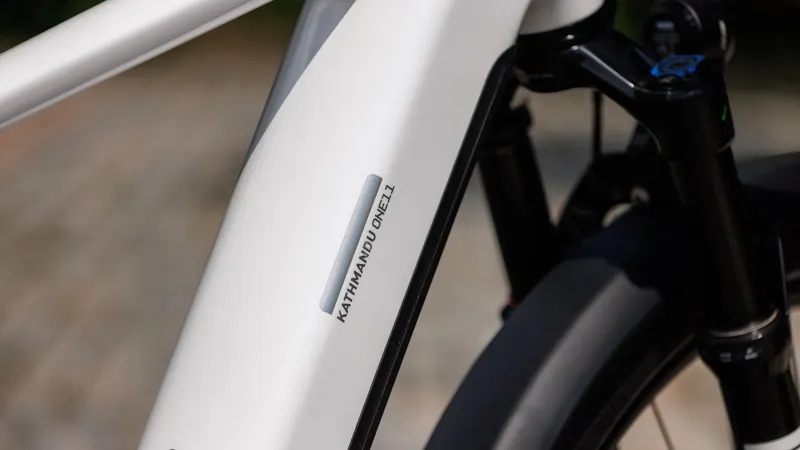 Cube Kathmandu Hybrid One11 HPC SLX 800 Electric Carbon bike 2027 in Metallicwhite/Prizm-9
