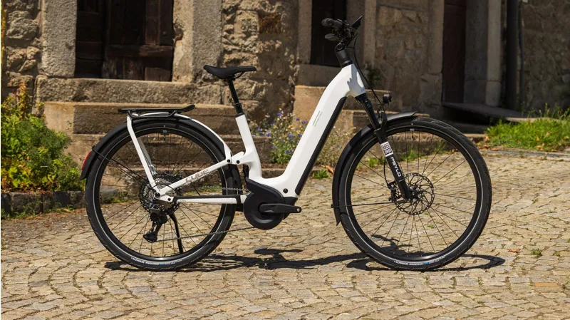 Cube Kathmandu Hybrid One11 HPC SLX 800 Electric Carbon bike 2027 in Metallicwhite/Prizm-9