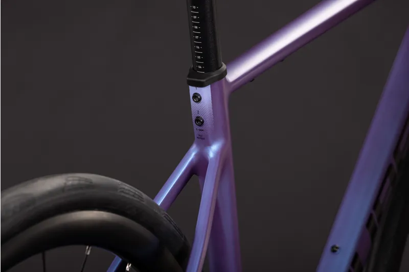 Cube Attain SLX Carbon Road bike 2027 in Blueiris/Black-7