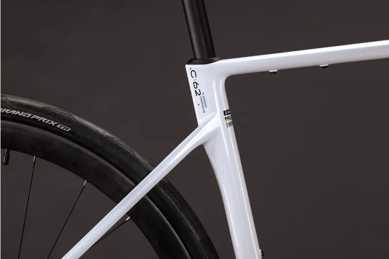 Cube Attain C:62 SLX Carbon Road bike 2027 in Metallicwhite/Black-6