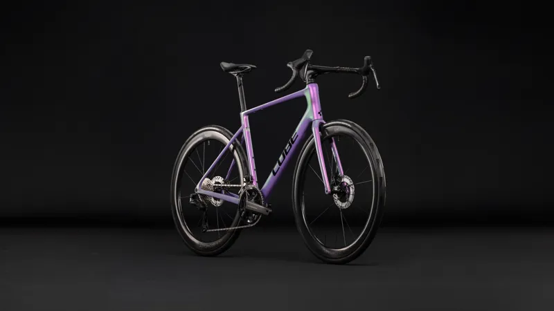 Cube Attain C:62 SLT Carbon Road bike 2027 in Cosmicpurple/Black-4