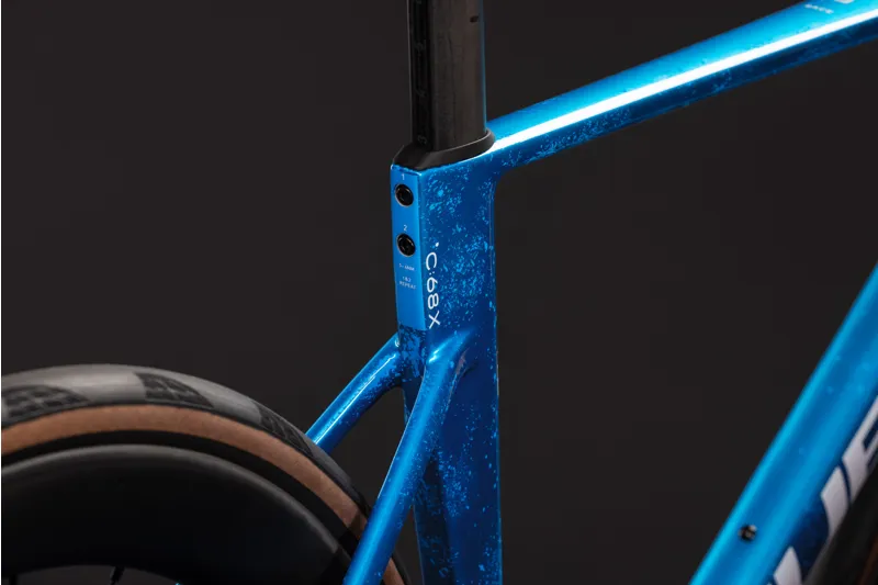 Cube Litening Air C:68X Race Carbon Road bike 2027 in Bluetwister/Prizm-7