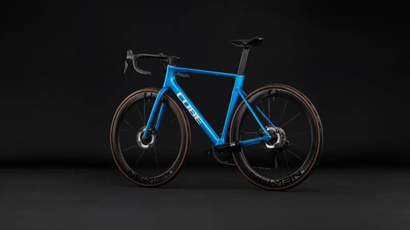 Cube Litening Air C:68X Race Carbon Road bike 2027 in Bluetwister/Prizm-4