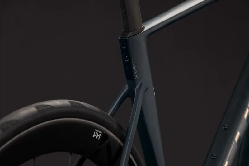 Cube Litening Air C:68X SLT Carbon Road bike 2027 in Halogrey/Prizm-9