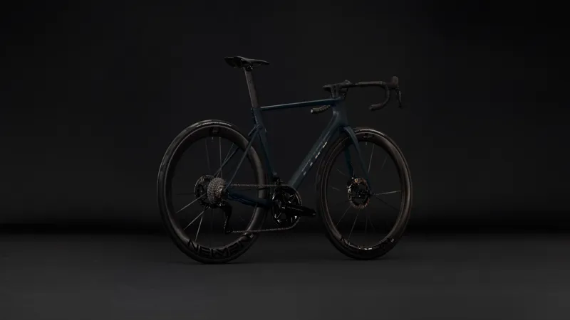 Cube Litening Air C:68X SLT Carbon Road bike 2027 in Halogrey/Prizm-3