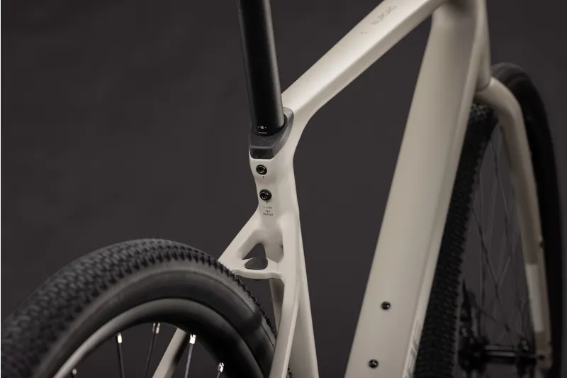 Cube Nuroad EX Aluminium Gravel bike 2027 in Oatgrey/Black-7
