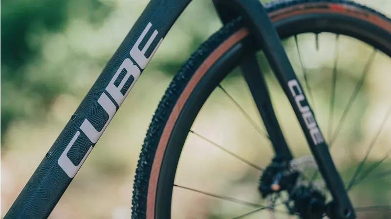 Cube Cross Race C:62 Race Carbon Cross bike 2027 in Grey/Carbon/Crisscross-11
