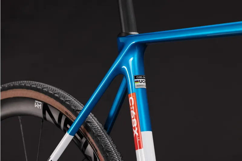 Cube Cross Race C:68X TE Carbon Cross bike 2027 in White/Blue/Orange/Teamline-6