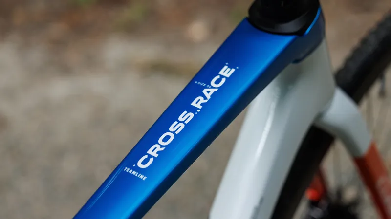 Cube Cross Race C:68X TE Carbon Cross bike 2027 in White/Blue/Orange/Teamline-12