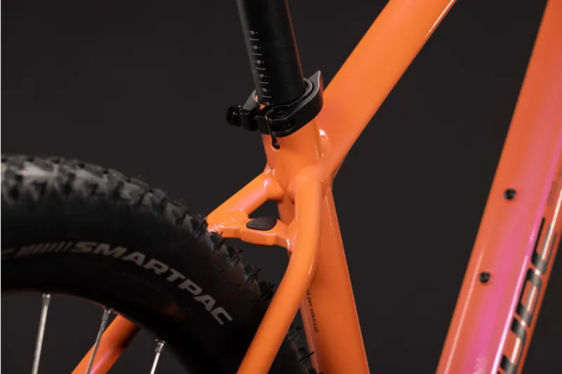 Cube Aim One 2027 L 2027 in Salmon/Black-7