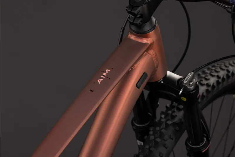 Cube Aim SLX 2027 in Rustyrose Peach-5