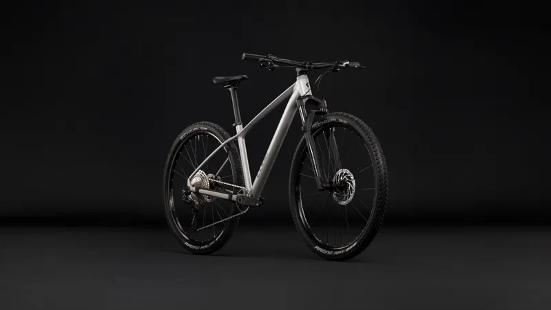 Cube Reaction Pro 2027 in Platinum Black-1