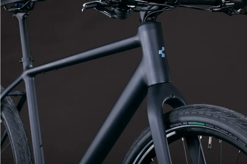 Cube Editor Pro Hybrid bike 2027 in Night/Chrome-8