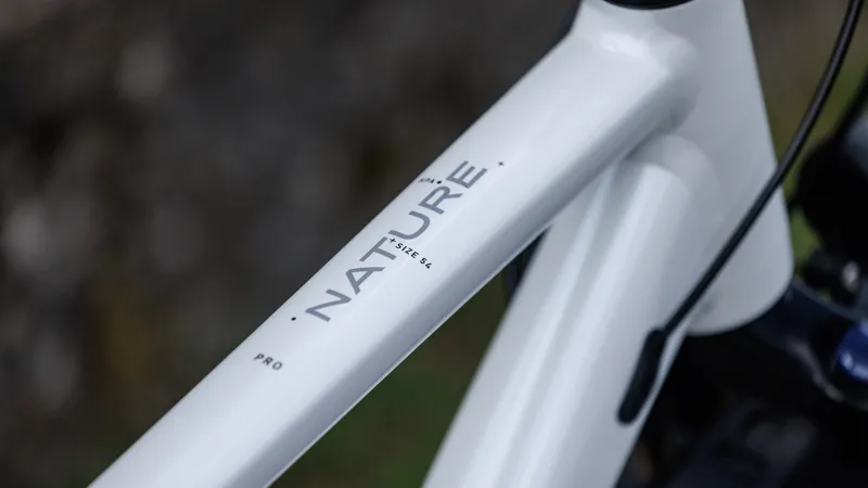Cube Nature Pro FE Hybrid Bike 2027 in Metallicwhite/Reflex-10