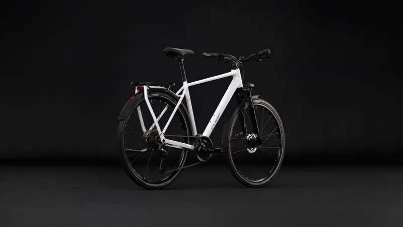 Cube Kathmandu Pro Hybrid Bike 2027 in Metallicwhite/Chrome-1