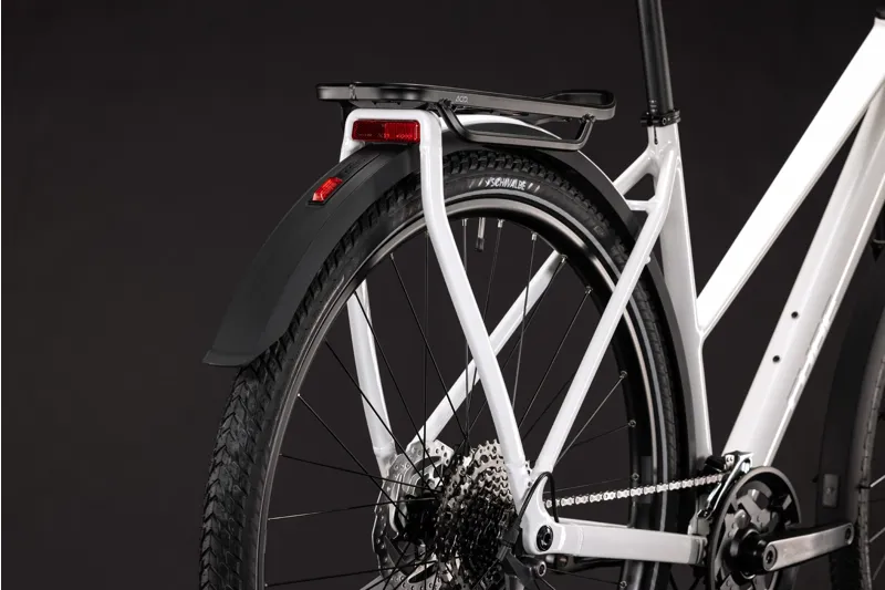 Cube Kathmandu Pro Hybrid Bike 2027 in Metallicwhite/Chrome-6