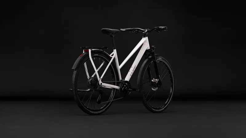 Cube Kathmandu Pro Hybrid Bike 2027 in Metallicwhite/Chrome-3