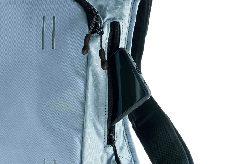Cube Pure 4 backpack in Light Blue-3