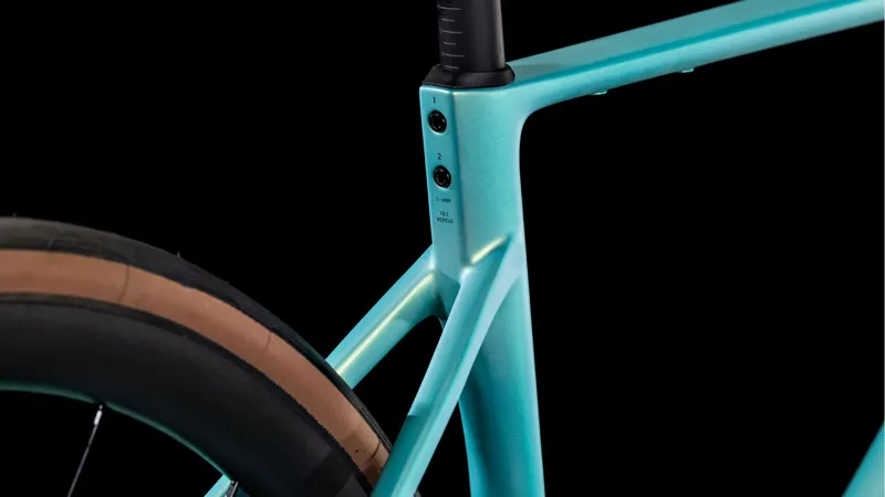 Cube Attain c:62 SLX Road Bike 2025 in Lagoon black-5