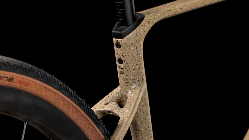 Cube Nuroad c:62 SLT Gravel Bike 2025 in Mineral Grit/Black-4