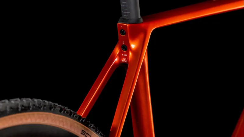 Cube Cross Race C:62 SLX 2025 Cyclocross Bike 2025 in Electric Orange/White-3