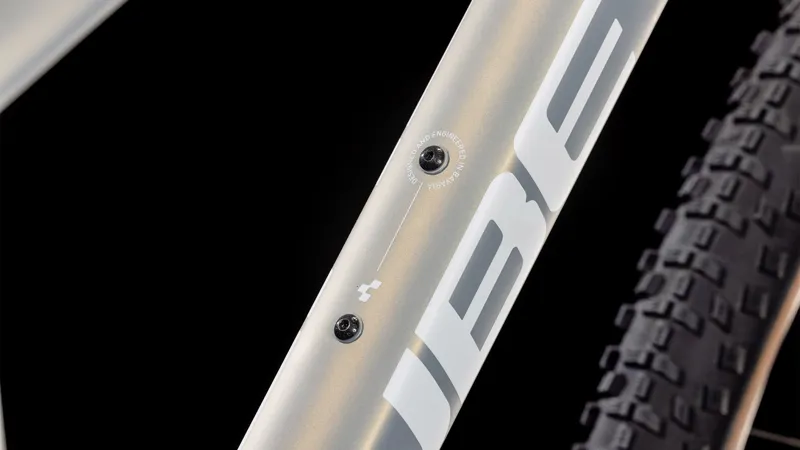 Cube Attention Pro Hardtail Mountain Bike 2025 in Shift violet Amethyst switch grey white-4