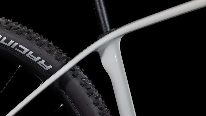 Cube Reaction C:62 One Hardtail Mountain Bike 2025 in Cotton/White-3