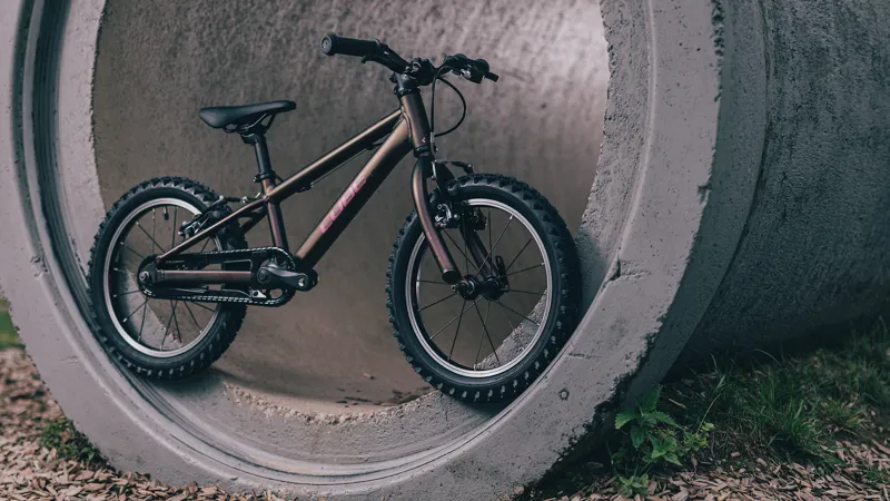 Cube Acid 160 Kids Bike 2026 in Molotov/Pink-6