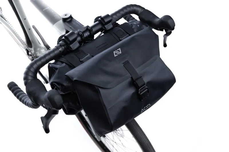 Acid Pack Pro 3 Accessory Bag in Black-3