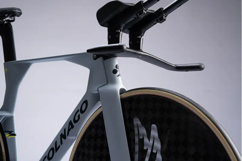 Colnago T1RS Disc 2026 Carbon Track Bike Pursuit Aero Bar Campag in Grey-13