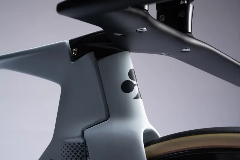 Colnago T1RS Disc 2026 Carbon Track Bike Pursuit Aero Bar Campag in Grey-11