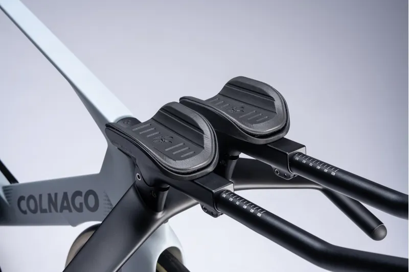 Colnago T1RS Disc 2026 Carbon Track Bike Pursuit Aero Bar Campag in Grey-8