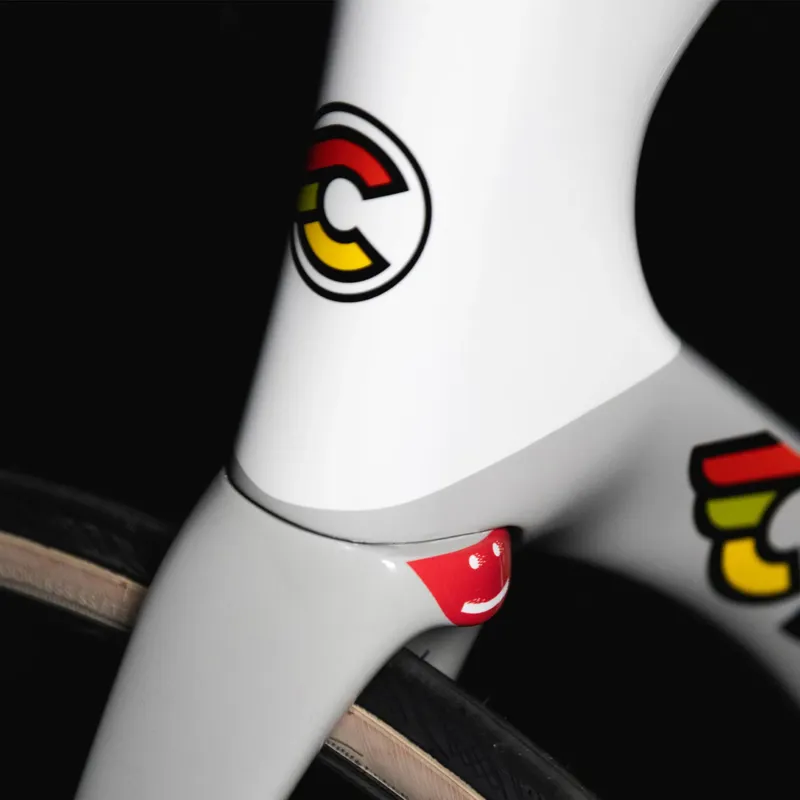 Cinelli Aeroscoop Ultegra Di2 Magene Powermeter Road Bike 2027 in Coral White-5